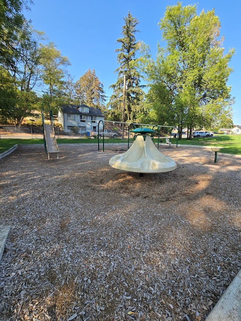 Photo by Crystal Atkinson (Crystal in the Couve) (Google)