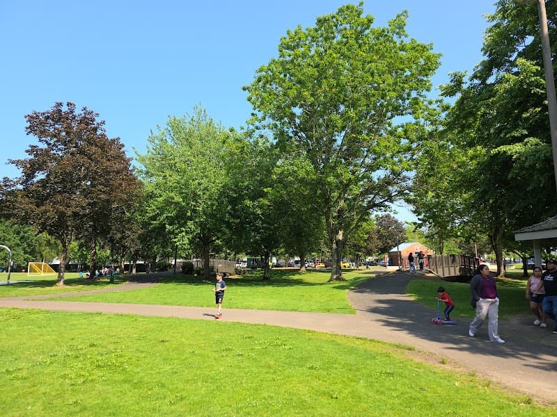 Photo by Eva Li (ReviewMom503) (Google)