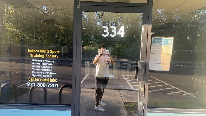 Photo by miles chan (Google)