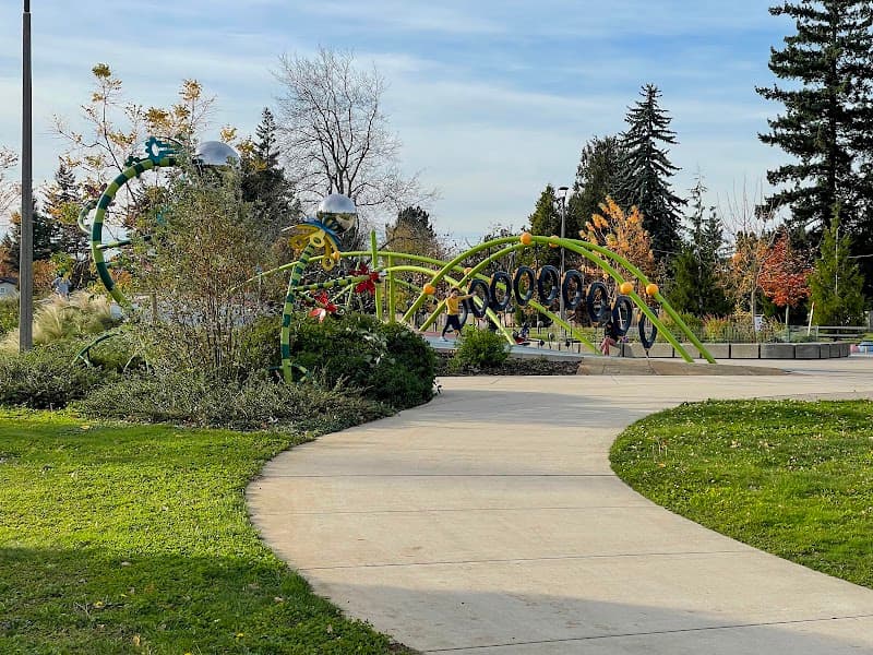 Photo by Greg Lanz (Google)