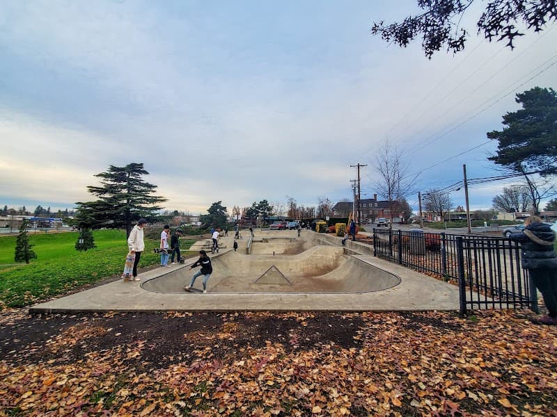 Photo by B W (Green Branch Photography) (Google)