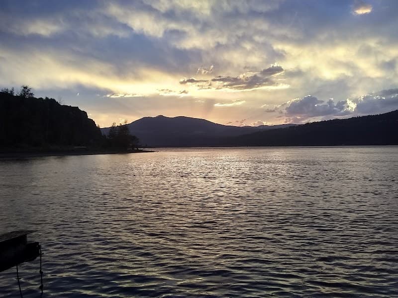 Photo by Michelle Hollis (Sacajawea) (Google)