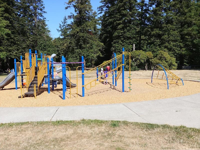 Photo by Elbert J (Google)