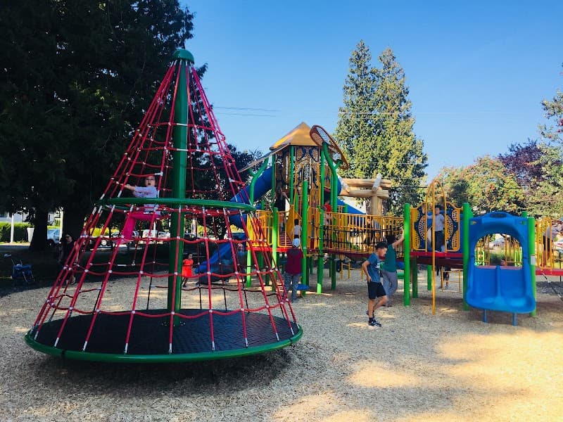 Photo by Melissa Meng (Google)