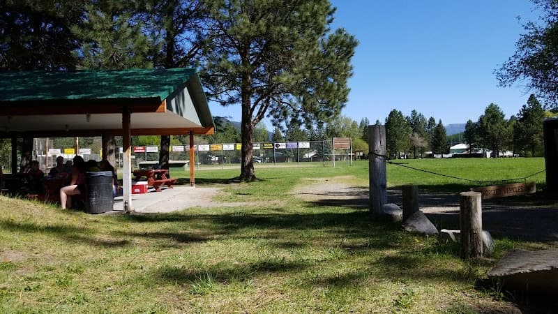 Photo by J Miller (Agnot3000) (Google)