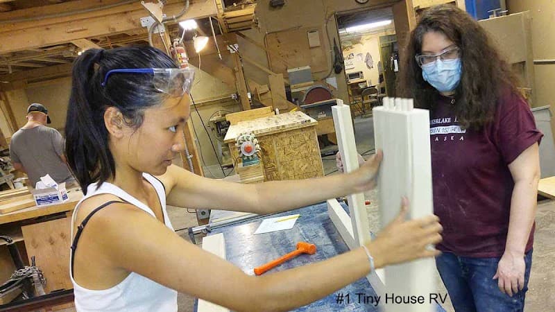 Photo by IsGood Woodworks (Google)