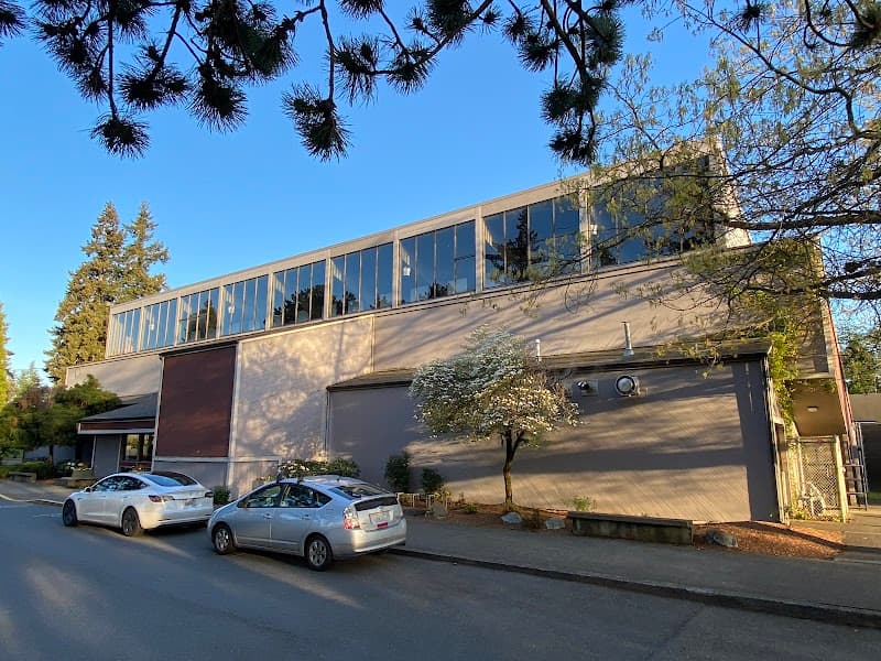 Photo by Mike Kelly (Google)