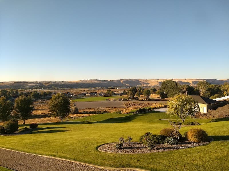 Photo by Richard Bernhardt (Google)