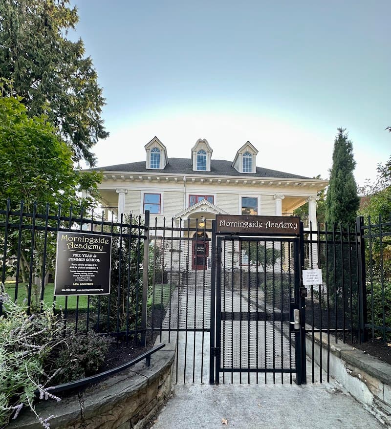 Photo by Mark (Google)