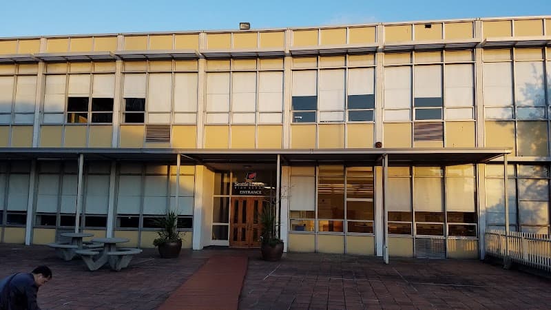 Photo by Henry Q. (Google)