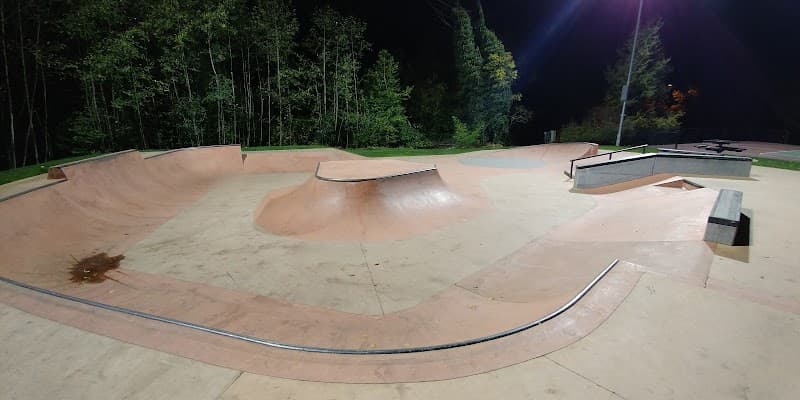 Photo by Carl Marriett (Google)