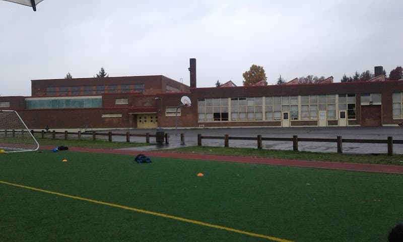 Photo by Dante Cobb (Google)