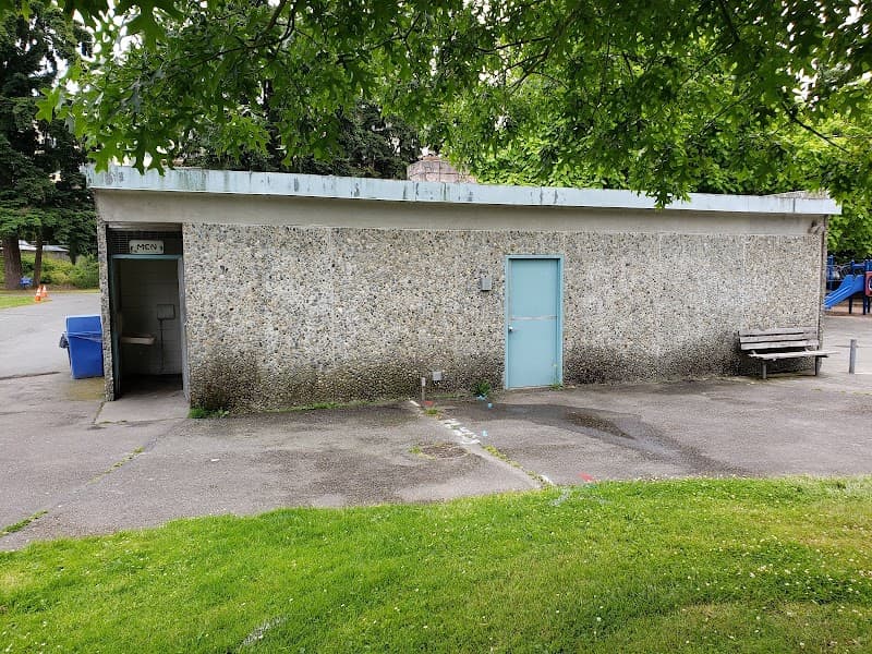 Photo by Daniel Pensak (Google)