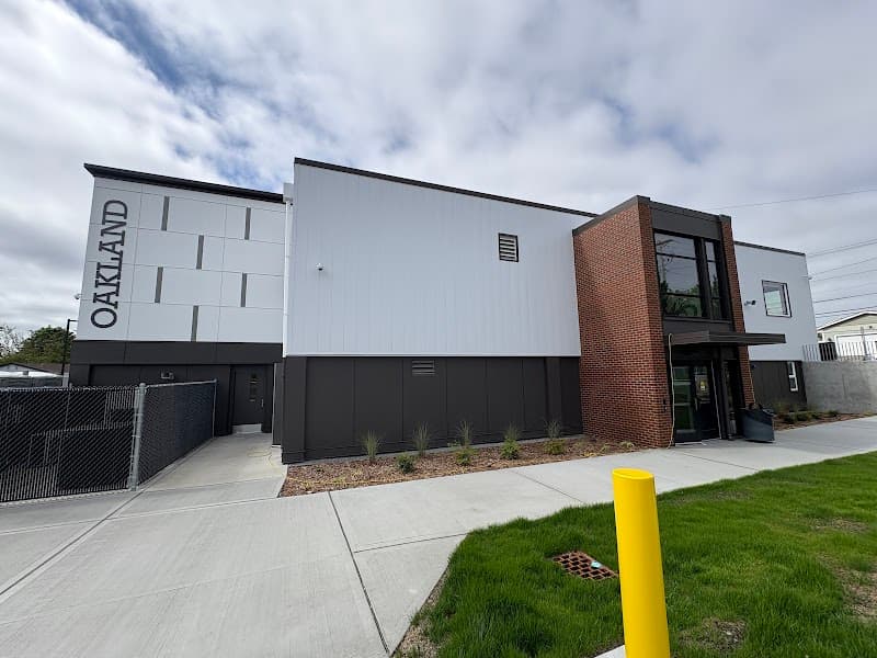 Photo by Oakland Secondary School (Google)