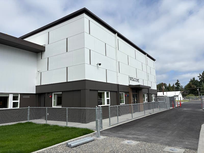 Photo by Oakland Secondary School (Google)