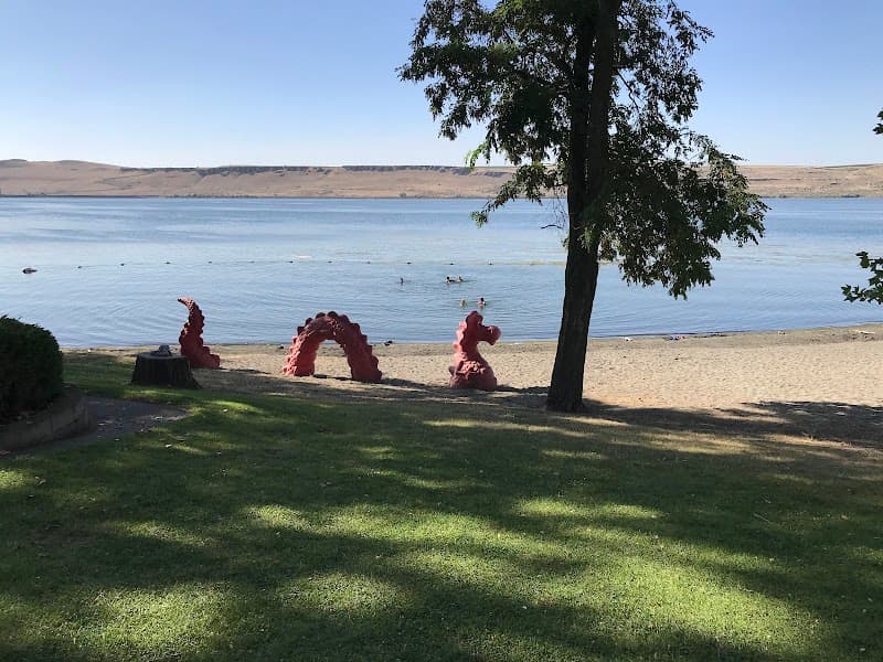 Photo by Leonard Campagna (Google)