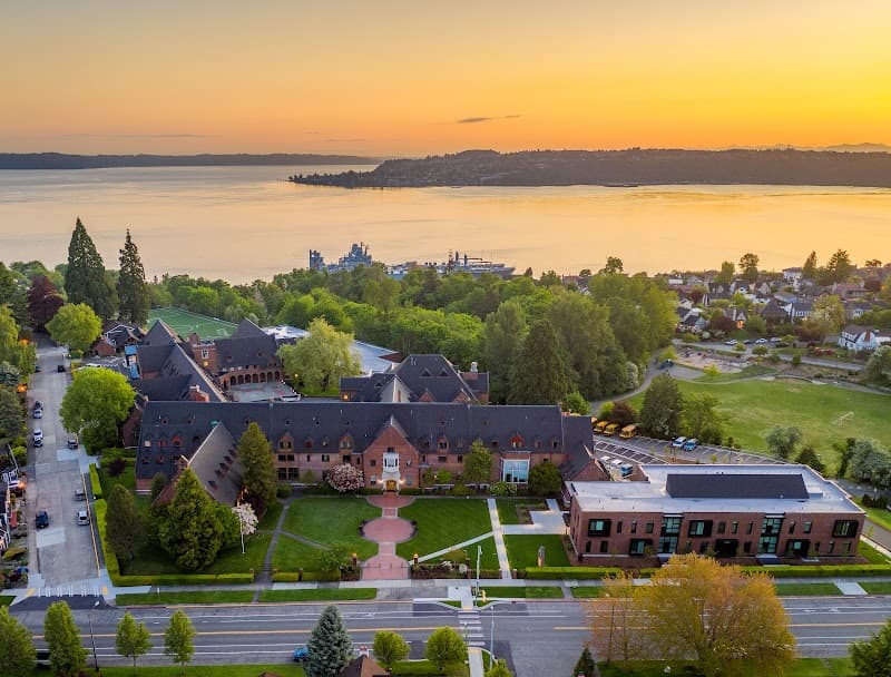 Photo by Annie Wright Schools (Google)