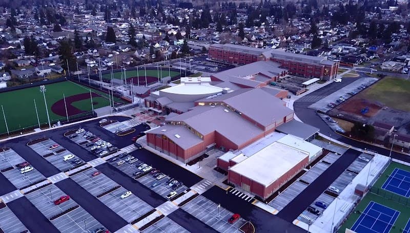 Photo by Isaac (Google)