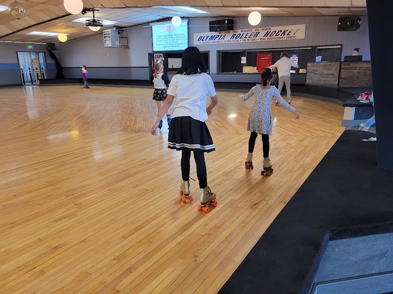 Photo by Hoot671 (Google)