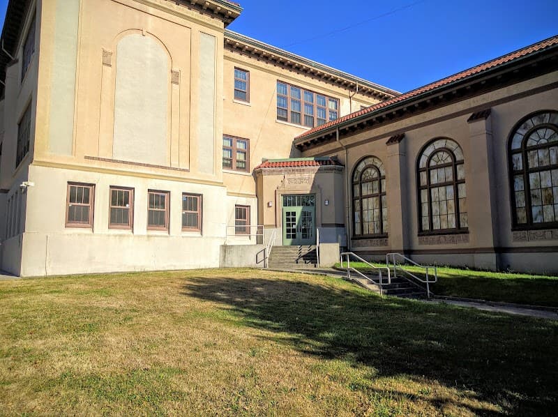 Photo by I Mooser (Google)