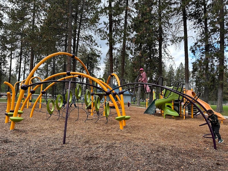 Photo by The FISCHL เมียฝรั่งไดอารี่ (Google)