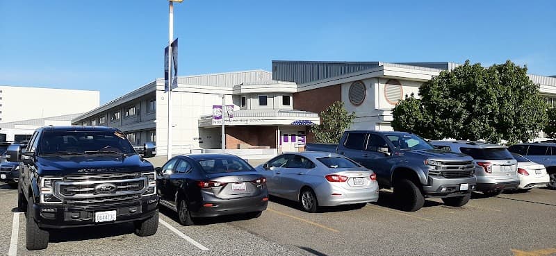 Photo by Mando Galvez (Google)