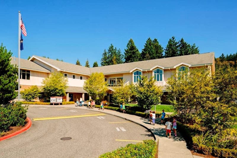 Photo by Penelope Babst (Google)