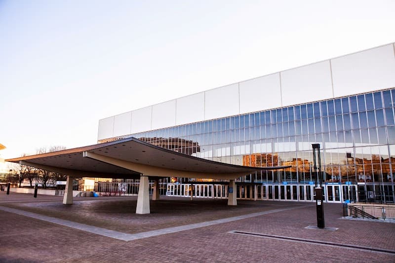 Photo by Veterans Memorial Coliseum (Google)