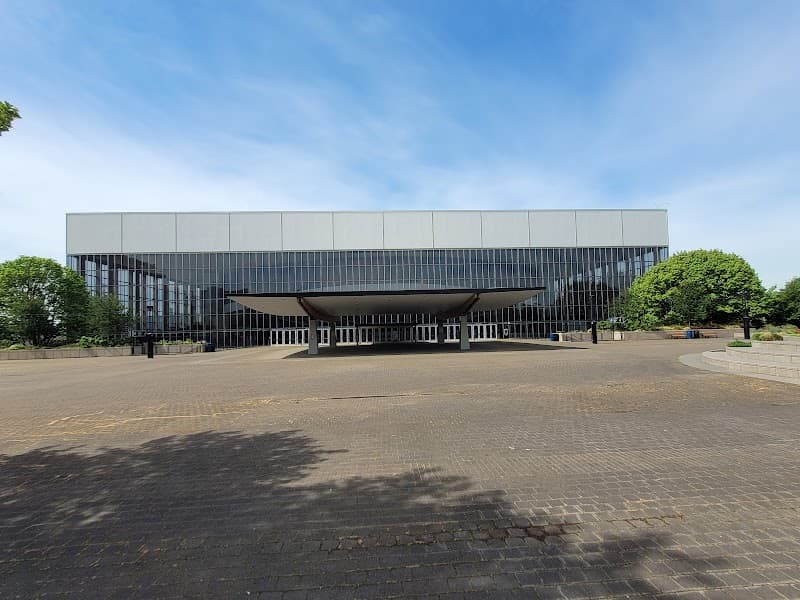 Photo by El Queso (Google)