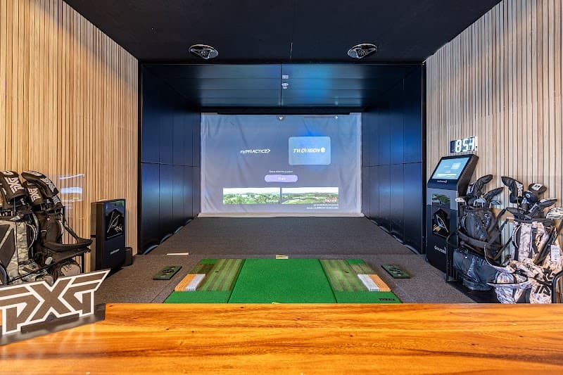 Photo by Pin Seeker Indoor Golf (Google)