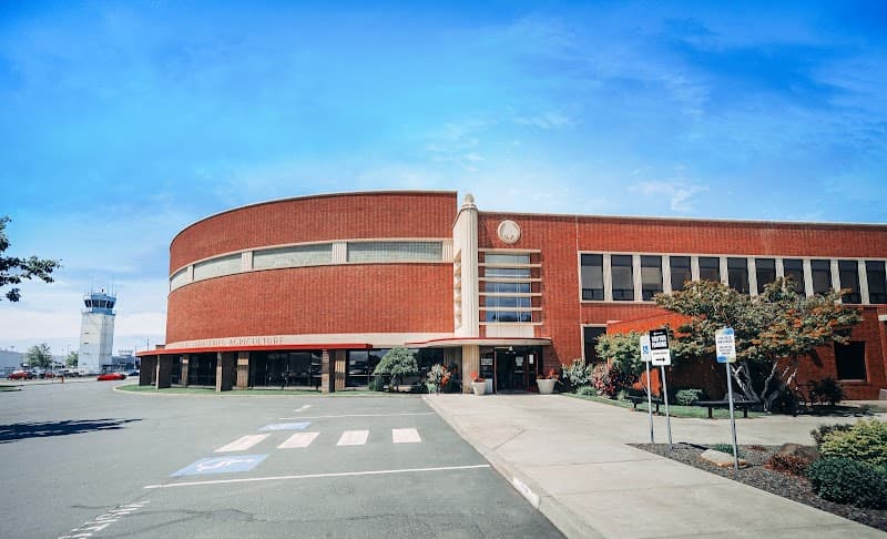 Photo by Perry Technical Institute (Google)