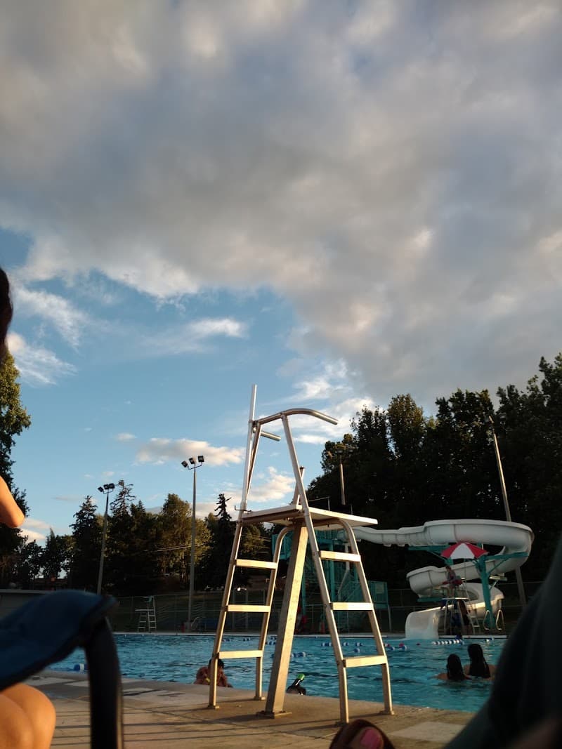 Sunnyside Swimming Pool