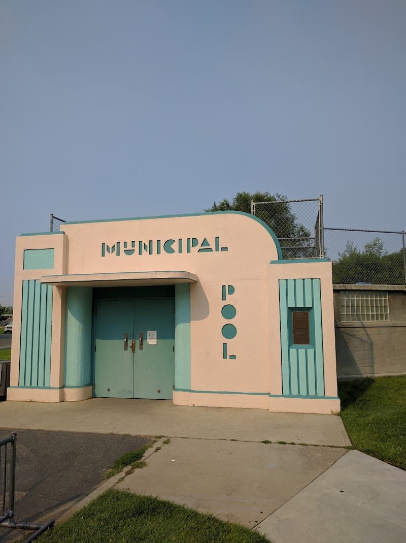 Photo by Betsy Petersen (Google)