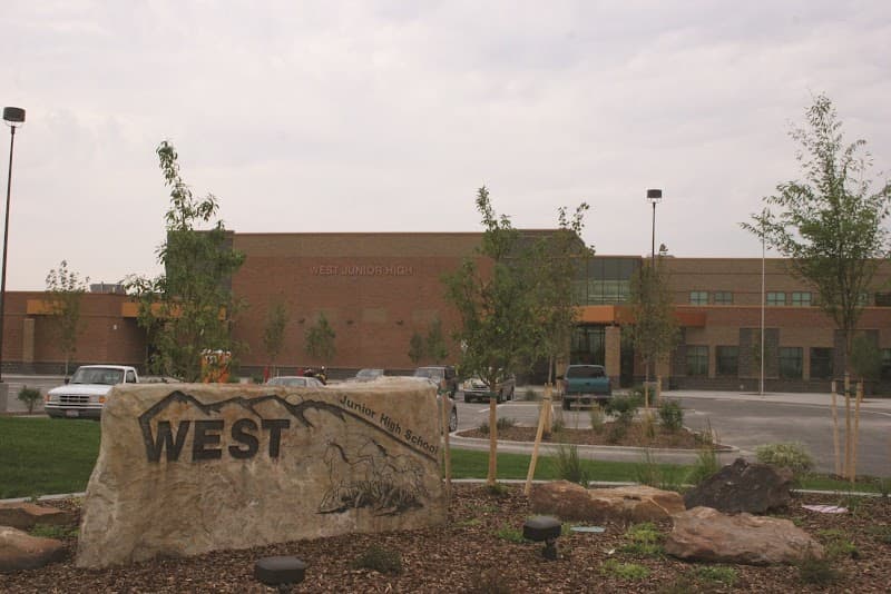 Photo by West Junior High School (Google)