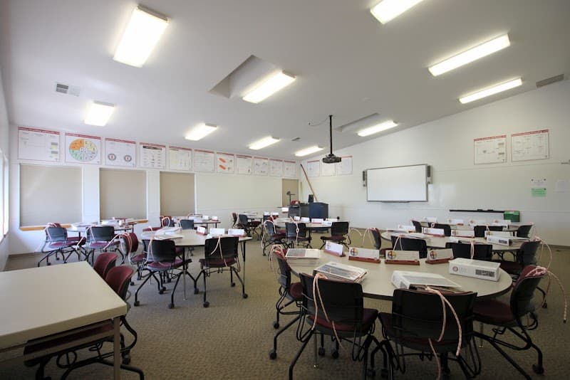 Photo by Northwest Lineman College (Google)