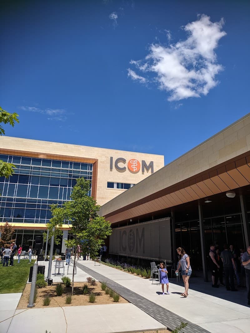 Photo by Bryce and Rachel Perry (Google)