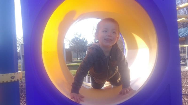 Photo by Aaron Watchman (AyAyrone) (Google)