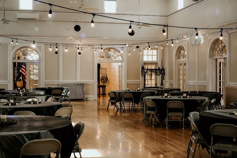 Photo by Samantha Z (Google)