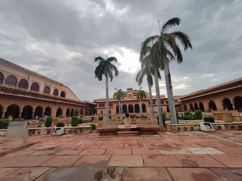 Lake Oswego High School