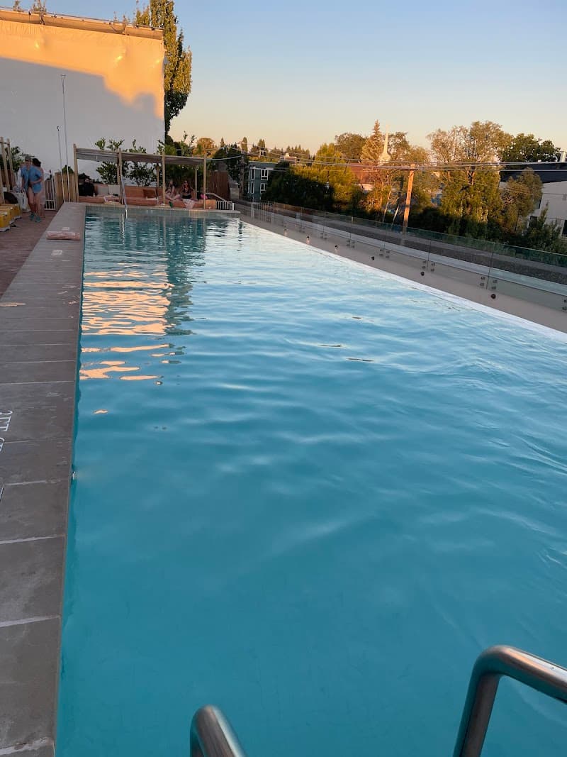 Photo by Glitter Gloria (Google)