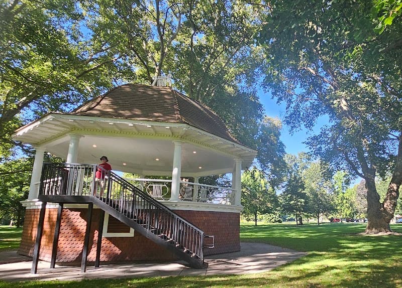 Photo by Xx Xx (Google)