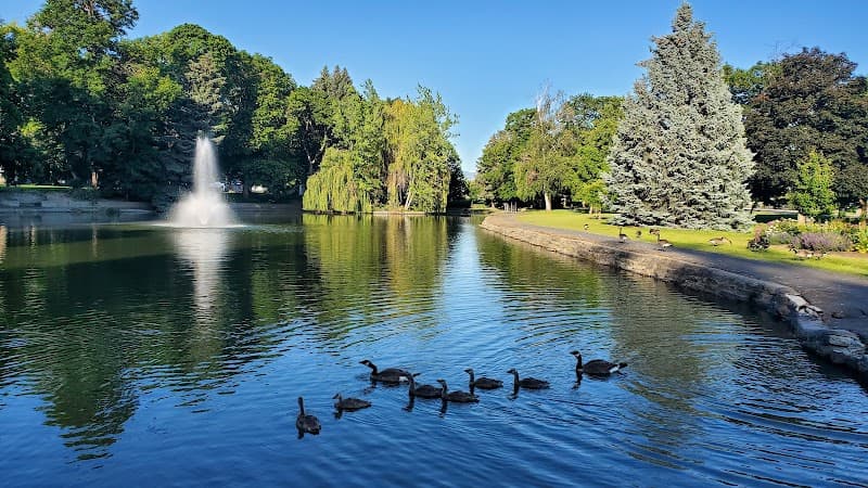 Photo by Emily Hopmann (Google)