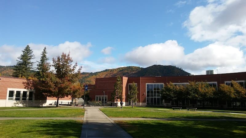 Photo by xavier savoie (Google)