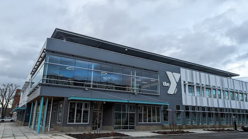 Photo by Scottie Lemmon (Google)