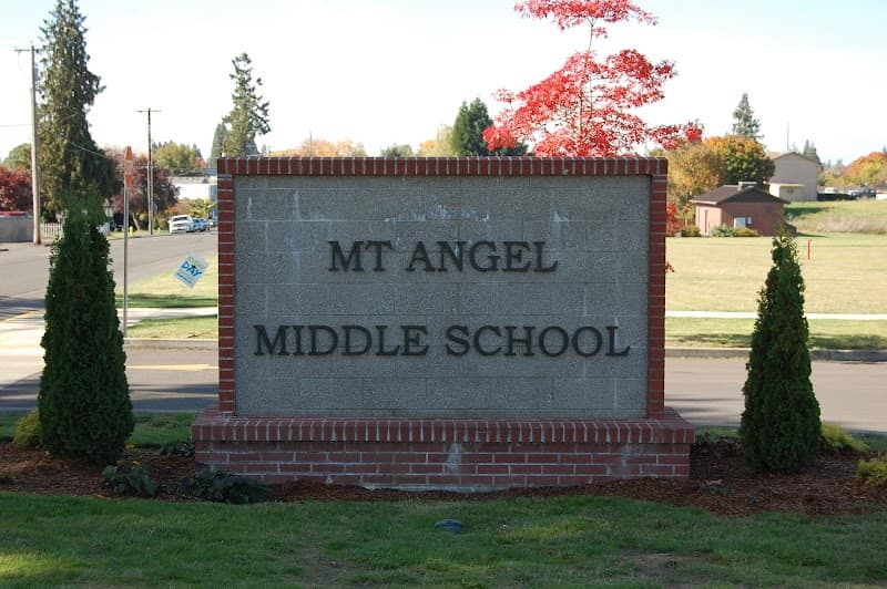 Mount Angel Middle School