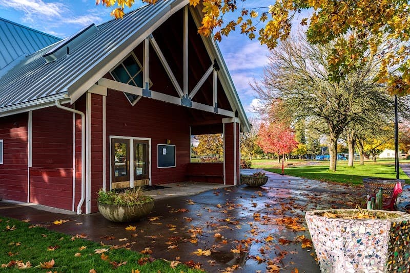 Photo by Jens Moder (Google)