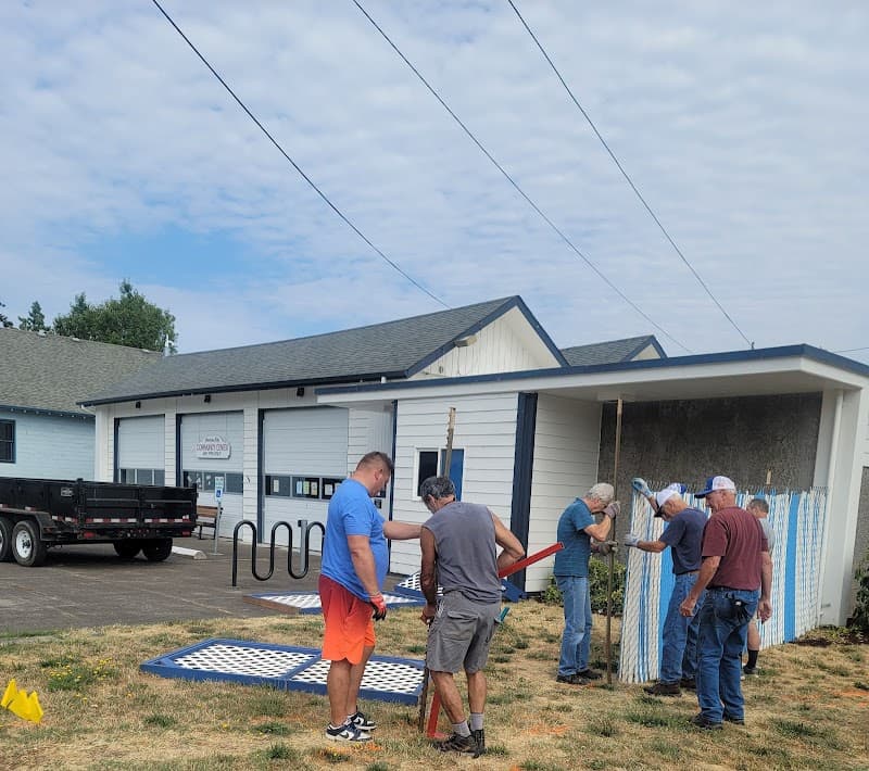 Photo by The Happy Halls (Google)