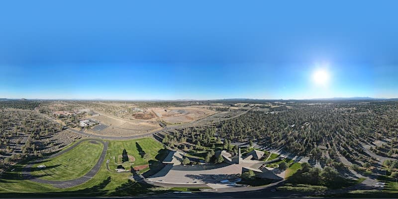 Photo by Nathan Zweers (Google)